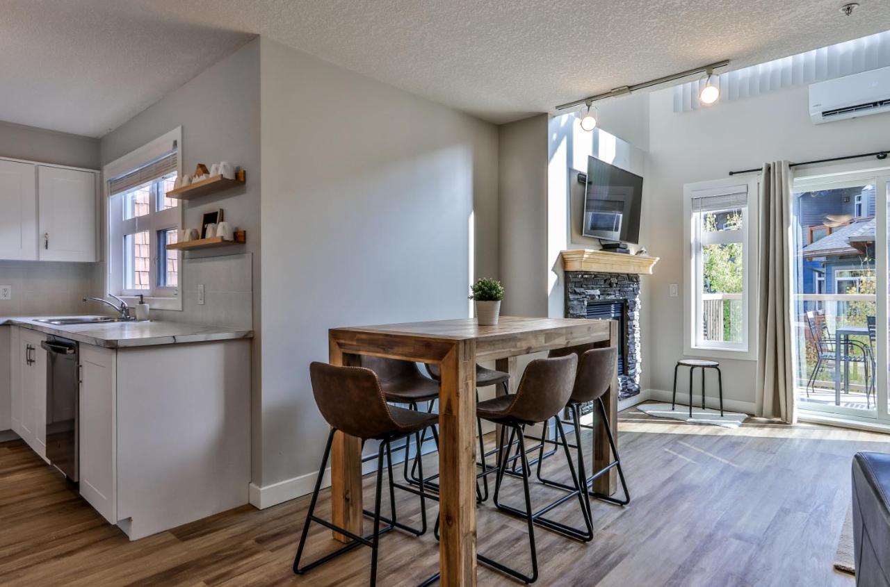 Charming 1 Bdrm Plus Loft With Views Managed By Little Sister Getaways Canmore Exterior foto